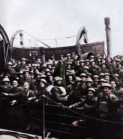 Um barco de soldados resgatados de Dunquerque, 1940, 1945 de Unbekannt