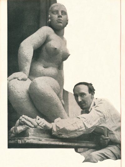 Uma participação especial de Frank Dobson Booths Has The Magic of Pygmalion. Faz com que até algumas estátuas venham à vida de Unbekannt