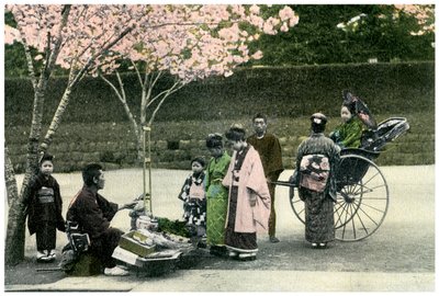 Um comerciante de rua, Japão, 1904 de Unbekannt