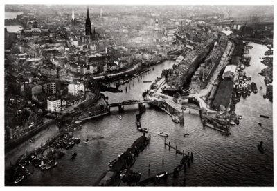 Vista aérea do porto de Hamburgo, Alemanha, de um Zeppelin, c1931 1933 de Unbekannt