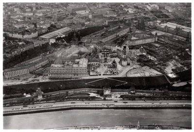 Vista aérea do Kremlin, Moscou, URSS, de um Zeppelin, 1930 1933 de Unbekannt