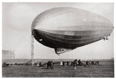Dirigível LZ127 Graf Zeppelin atracado em Loewental, Alemanha, 1933 de Unbekannt