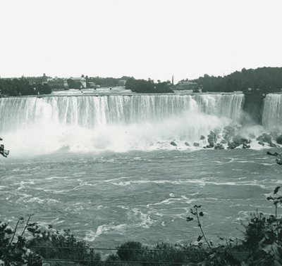 American Falls, Cataratas do Niágara, Nova York, EUA. de Unbekannt