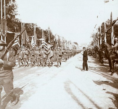 Tropas americanas, marchar, em, desfile vitória, paris, frança, c1918-c1919 de Unbekannt