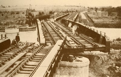 Uma ponte oscilante eletricamente operada, em Beccles, perto de Yarmouth London e North Eastern Railway de Unbekannt