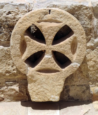 Detalhe da janela arquitectónica de uma igreja bizantina na área da Judeia e Samaria, Cisjordânia (pedra) de Unbekannt