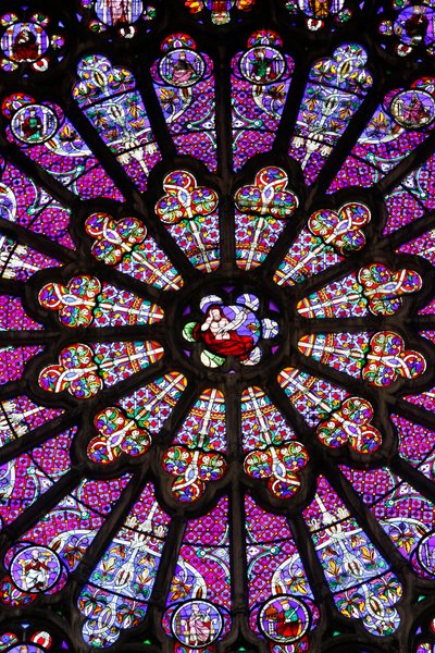 Basílica de St, Denis, transepto Norte, Janela de vidro manchado (um detalhe), Janela Rosa acima do portão do meio, Saint-Denis, França de Unbekannt