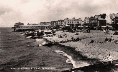 Praia, olhando oeste, Worthing, Sussex, 1935 de Unbekannt