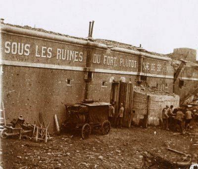 Melhor ser enterrado ... do que se render, Verdun, norte da França, c1914-c1918 de Unbekannt