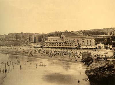 Biarritz - O Casino Municipal e a Grande Praia, c1930. de Unbekannt