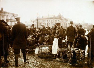 Mercado de pássaros, Praça Trubnaya, Moscou, Rússia, 1908 de Unbekannt