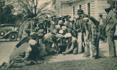 Caddies pretos jogando craps c1920s de Unbekannt
