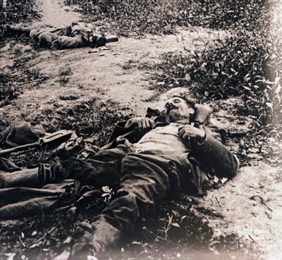 Corpos de soldados mortos, c1914-c1918 de Unbekannt
