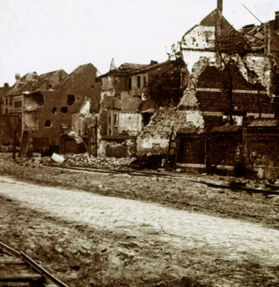 Edifícios bombardeados, Nieuwpoort, Flandres, Bélgica, c1914-c1918 de Unbekannt