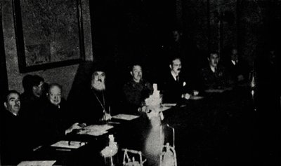 Ministros britânico e grego conferem em Atenas, dia de Natal de 1944, 1945. de Unbekannt
