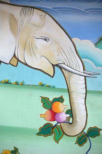 Pintura budista. Templo dos Mil Budas, Toulon sur Arroux, França de Unbekannt