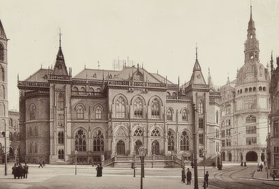 Edifício da bolsa de valores em Bremen. Por volta de 1900 de Unbekannt