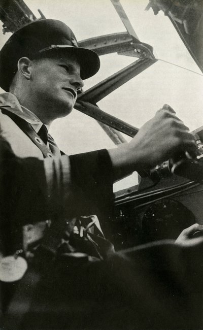 Capitão Gilbert Rae, piloto do BOAC Mosquito, Segunda Guerra Mundial. c1939-c1944 1946. de Unbekannt