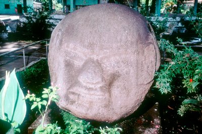 Cabeça monolítica esculpida de Monte Alto, Guatemala, período pré-colombiano, pré-clássico, 1500-100 aC de Unbekannt