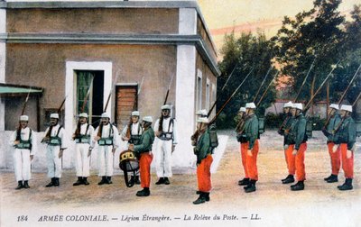 Troca da guarda, Legião Estrangeira Francesa, c1910 de Unbekannt