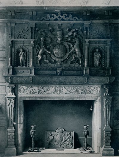Chaminé com os braços de Tiago I, por volta de 1606: do Palácio Antigo, Bromley-By-Bow, 1945 de Unbekannt