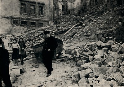 Churchill visita Malta maltratada, 1943, 1945. de Unbekannt