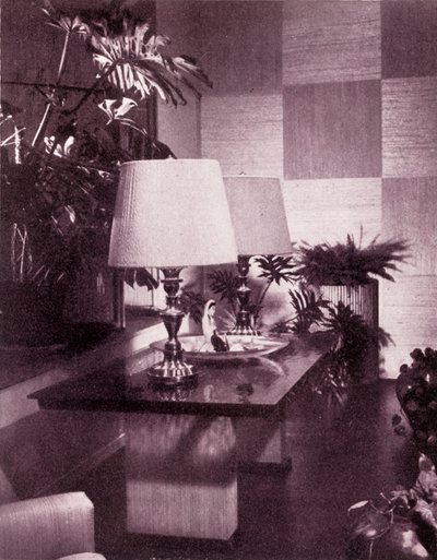Canto de uma grande sala de estar, projetada por Paul T. Frankl, 1949. de Unbekannt