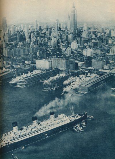 Cunard White Star liner Berengaria, aproximando-se do cais de Cunard, 1936 de Unbekannt