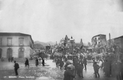 Danos causados pelo terremoto na Piazza Cavallotti, Messina, Sicília, Itália, dezembro de 1908 de Unbekannt