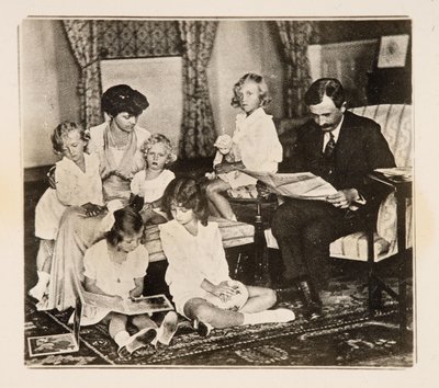 Imperador Carlos I e sua família no exílio, década de 1920. de Unbekannt