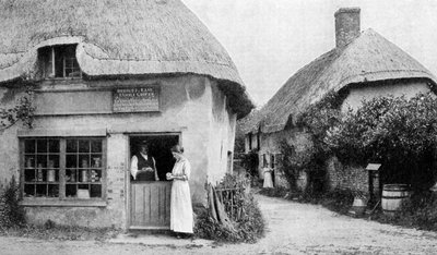 Mercearia da família, esquina de Bradford Peverell, Wessex, c1922 de Unbekannt