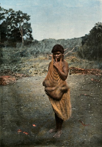 Mulher australiana carregando seu filho, mulher australiana carregando seu filho, 1900. de Unbekannt