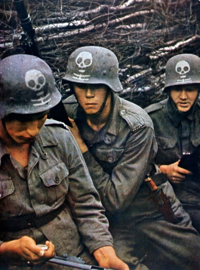 Soldados finlandeses de um regimento de infantaria, 1943 de Unbekannt