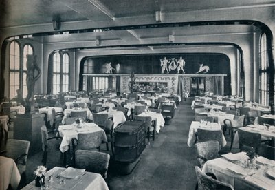 Salão de jantar de primeira classe a bordo de Victoria, 1931 de Unbekannt