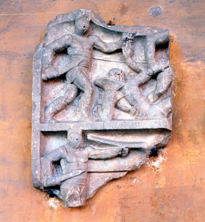 Fragmento de um relevo romano mostrando gladiadores lutando de Unbekannt