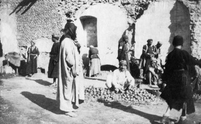 Mercado de frutas, Bagdá, Iraque, 1917-1919 de Unbekannt
