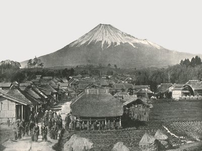 Fujiyama, a montanha sagrada, da vila de Jedzumi, Japão, 1895. de Unbekannt