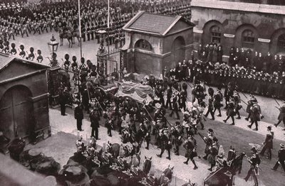 Procissão fúnebre do rei Eduardo VII, Whitehall, Londres, 20 de maio de 1910. de Unbekannt