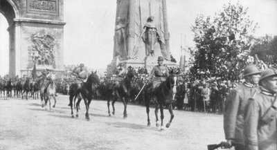General Montuori e tropas italianas durante o desfile da vitória, Paris, França, 14 de julho de 1919 de Unbekannt