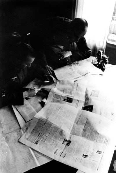 Censura alemã da imprensa francesa, ocupada Paris, maio de 1944 de Unbekannt