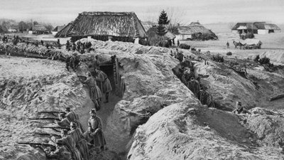 Infantaria alemã em trincheiras em Jasionna, Polônia, Primeira Guerra Mundial, 1915 de Unbekannt