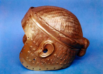 Capacete de ouro da Mesopotâmia, 2500 aC de Unbekannt