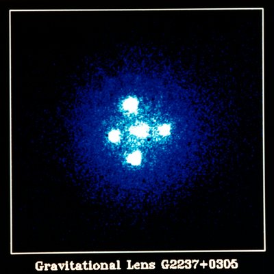Lente de gravitação G2237 + 0305 de Unbekannt