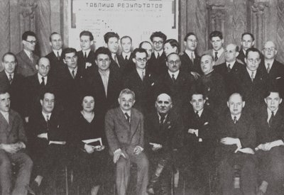 Retrato de grupo dos participantes do Segundo Torneio Internacional de Xadrez, Moscou 1935, 1935 de Unbekannt