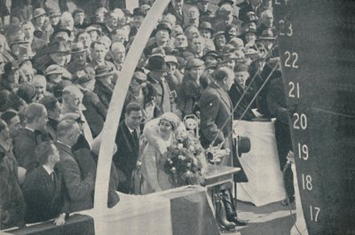 HRH Duquesa de York com Duke of York, lançando Strathmore em 4 de abril de 1935, 1936 de Unbekannt