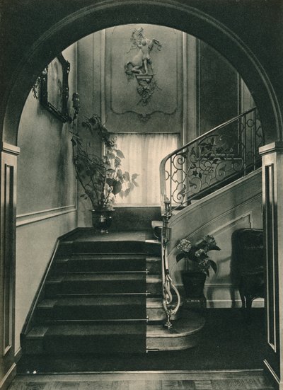 Haus H., Dresden: A Escadaria. Desenhado pelo professor E Haiger, executado pelo Vereinigte Werksta de Unbekannt