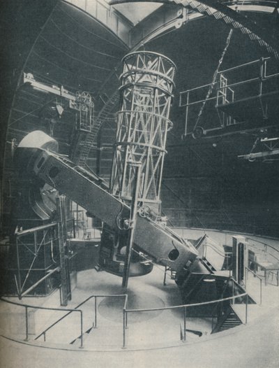 Redondo coberto com aço e concreto, o refletor de 100 polegadas, c1935 de Unbekannt