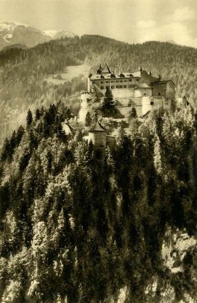 Castelo de Hohenwerfen, Werfen, Áustria, c1935. de Unbekannt