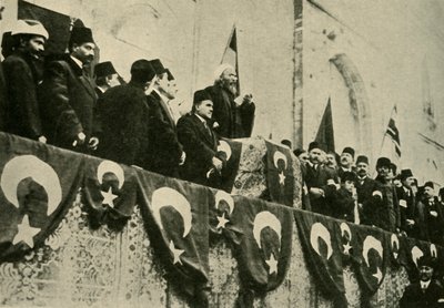 A Guerra Santa é pronunciada na Mesquita de Fatih, Constantinopla, 14 de novembro de 1914, c1920. de Unbekannt