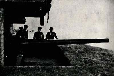 Inspecionando as defesas costeiras, c1940, 1945. de Unbekannt